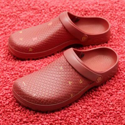 Buy Odourless Red Color EVA Masterbatch For Foam Heat Resistance Flame Retardant online manufacture